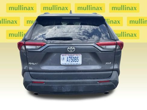 Used 2024 Toyota RAV4 XLE FWD image 9