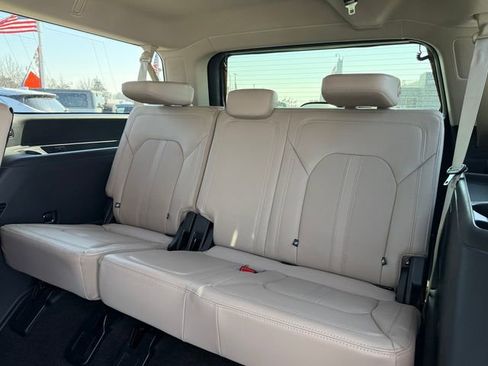 Certified 2022 Ford Expedition Max Limited image 10