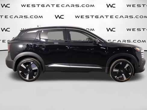 Used 2025 Nissan Kicks SR FWD image 44