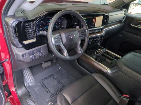 Used 2025 Chevrolet Silverado 1500 RST w/ Convenience Package II RWD image 12