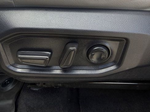 Used 2022 Toyota Tundra Limited AWD/4WD image 27