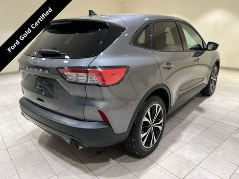 Certified 2022 Ford Escape SE w/ SE Sport Appearance Package image 5