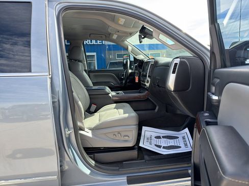 Used 2015 GMC Sierra 2500 SLT w/ Duramax Plus Package AWD/4WD image 21