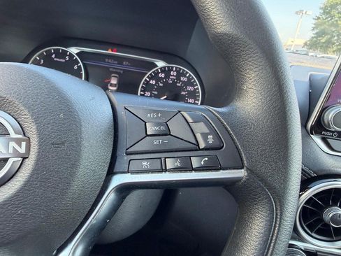 Used 2024 Nissan Sentra SV FWD image 12
