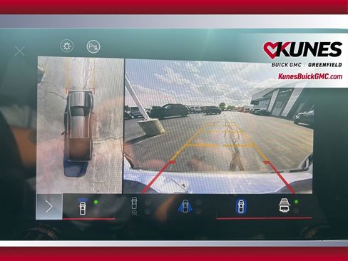 Used 2024 GMC Canyon Denali image 34