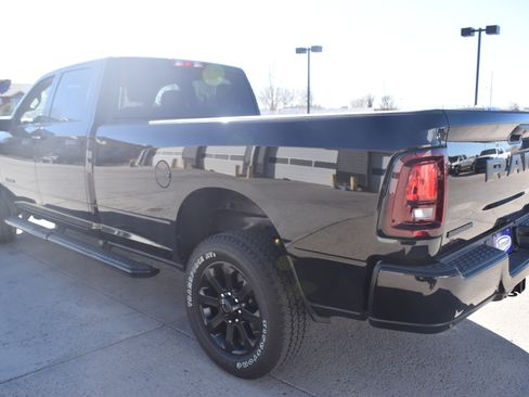 New 2026 RAM 2500 Big Horn AWD/4WD image 9