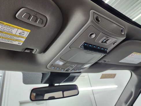 Used 2021 Ford F350 Lariat w/ Lariat Ultimate Package image 12