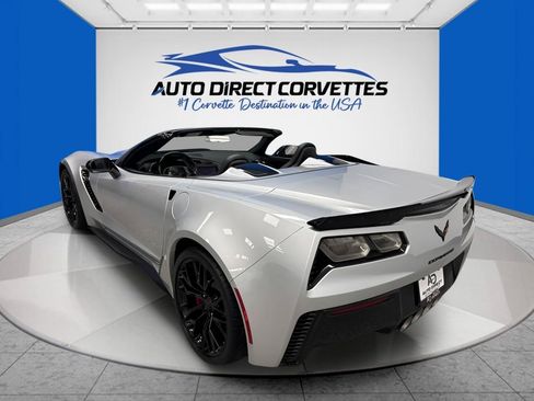 Used 2018 Chevrolet Corvette Z06 RWD image 12