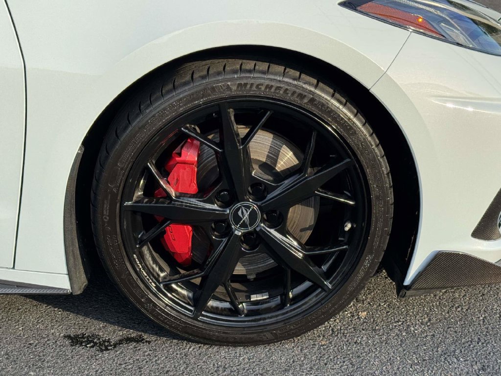 Used 2022 Chevrolet Corvette Stingray Premium Conv w/ Z51 Performance Package RWD image 29