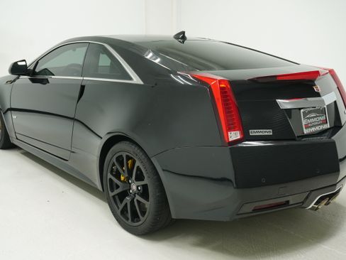 Used 2011 Cadillac CTS V RWD image 5