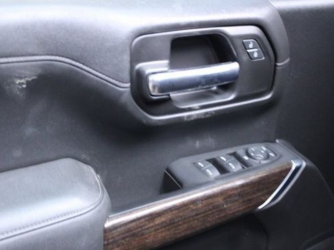 Used 2020 GMC Sierra 1500 Elevation image 12
