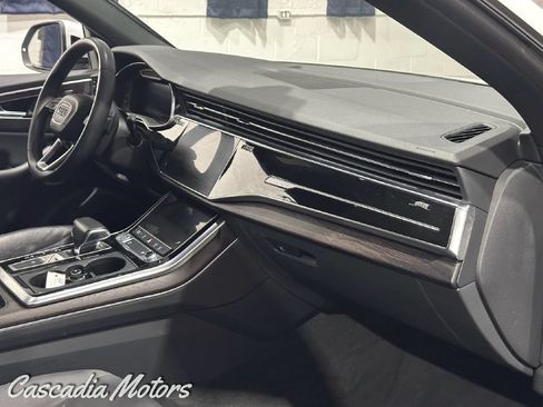 Used 2019 Audi Q8 Premium Plus w/ Premium Plus AWD/4WD image 19