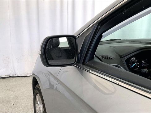 Used 2022 Ford Edge Titanium image 10