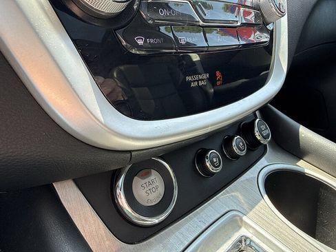 Used 2017 Nissan Murano Platinum w/ Platinum Technology Package FWD image 15