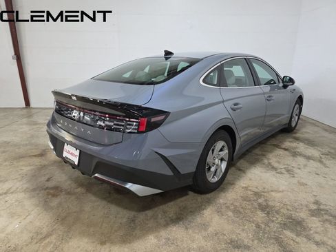 Certified 2025 Hyundai Sonata SE image 6