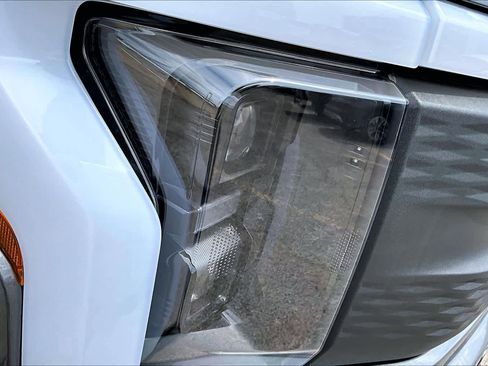 Used 2025 Ford F150 Lightning Flash image 26
