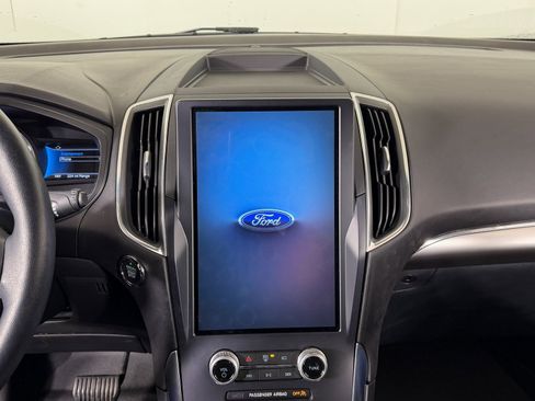 Used 2022 Ford Edge Titanium image 12
