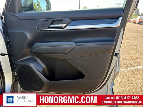 Used 2025 GMC Terrain Elevation image 22