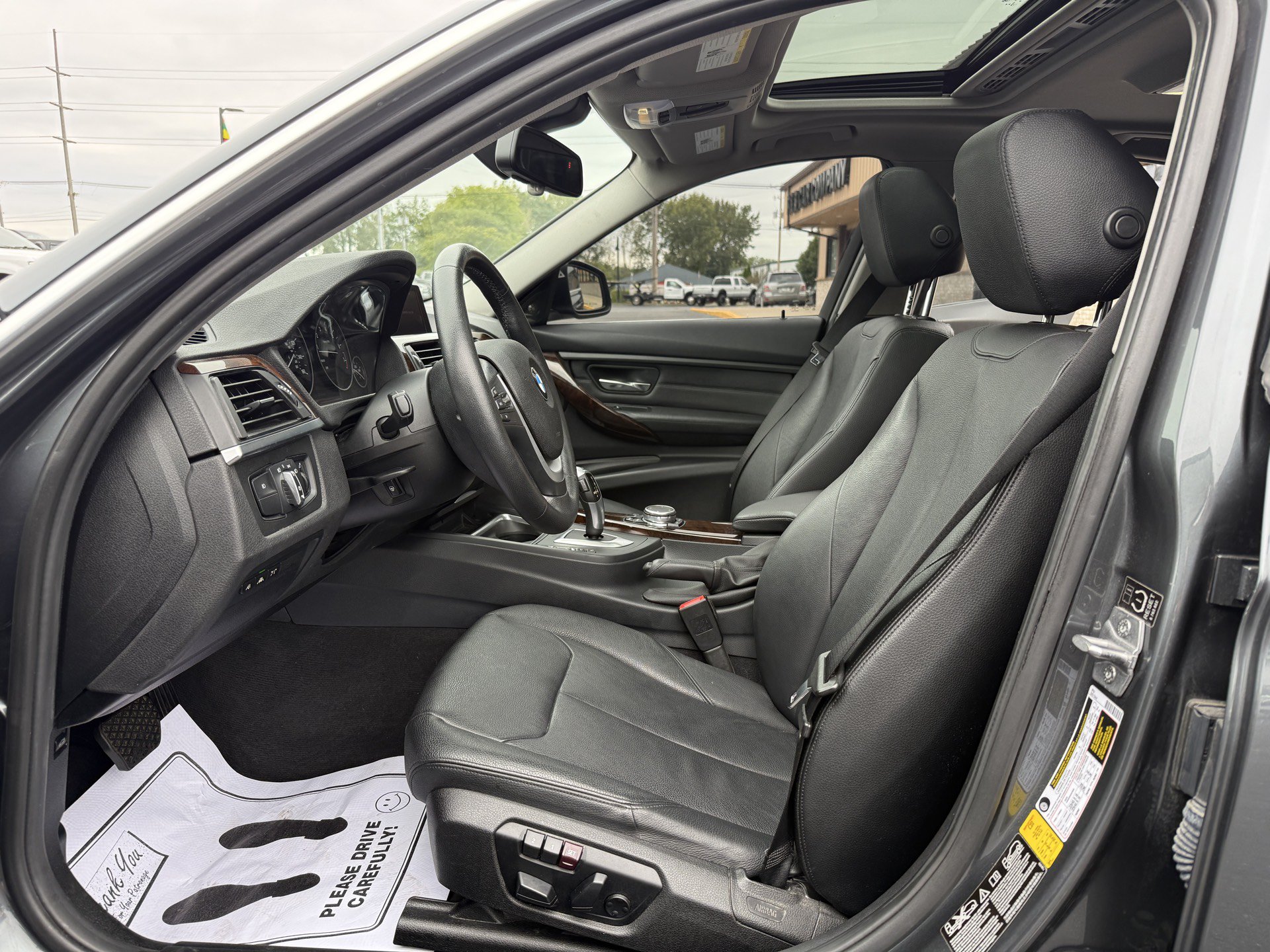 Used 2015 BMW 335i xDrive Sedan AWD/4WD image 27