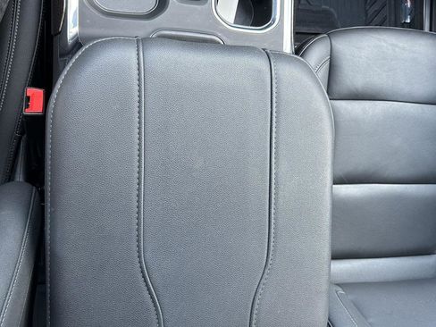 Used 2024 Chevrolet Silverado 1500 LT Trail Boss w/ Convenience Package II image 19