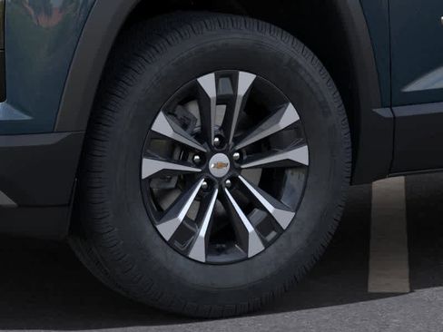 New 2026 Chevrolet Equinox LT w/ Convenience Package II image 9