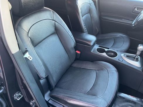 Used 2012 Nissan Rogue SL image 40