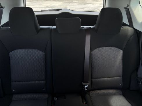 Used 2025 Kia Soul LX w/ LX Technology Package FWD image 33