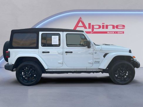 Used 2024 Jeep Wrangler Unlimited Sahara AWD/4WD image 6