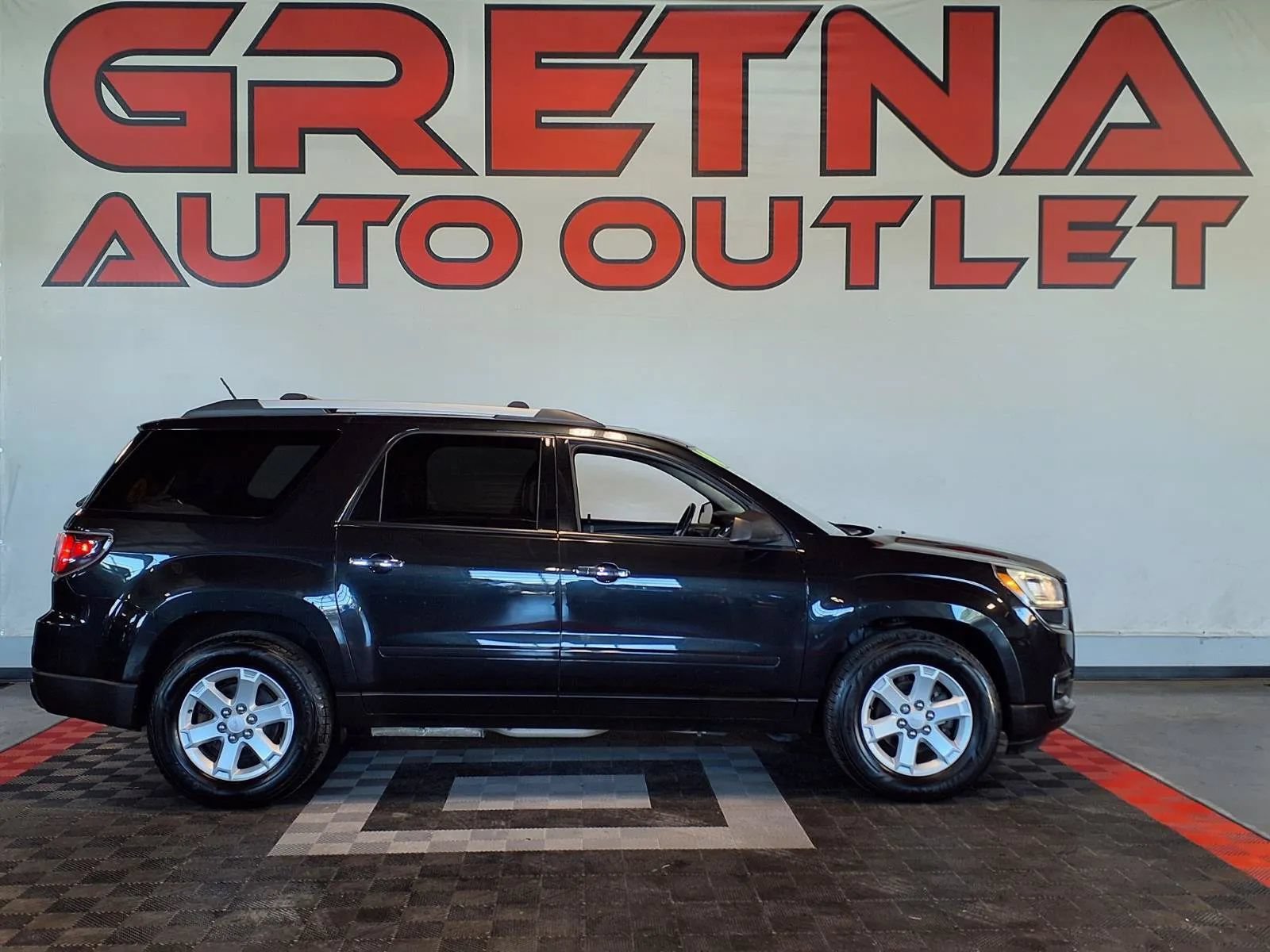 Used 2014 GMC Acadia SLE AWD/4WD image 1