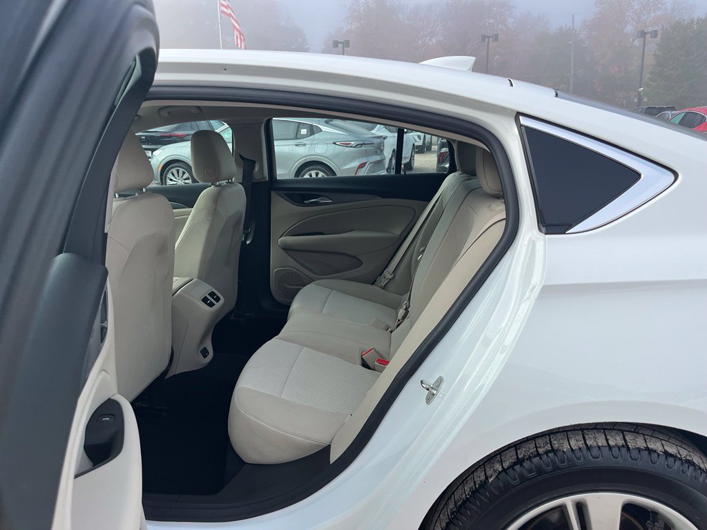 Used 2018 Buick Regal Preferred FWD image 27