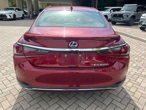 Used 2019 Lexus ES 300h w/ Premium Package FWD image 4