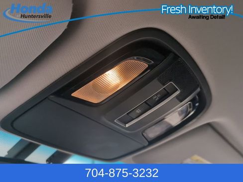 Used 2017 Kia Sorento LX w/ LX Convenience Package image 26