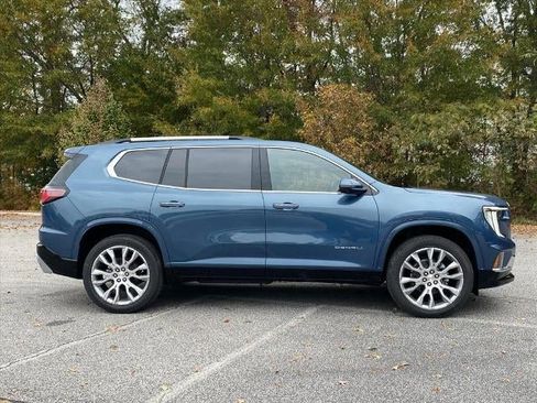 New 2026 GMC Acadia Denali image 2
