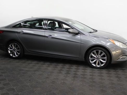Used 2013 Hyundai Sonata SE FWD image 4