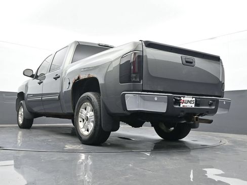Used 2011 Chevrolet Silverado 1500 LT w/ All-Star Edition AWD/4WD image 29