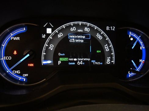 Used 2025 Toyota RAV4 XLE image 21