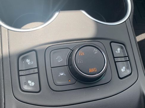 Used 2020 GMC Terrain SLE w/ Driver Convenience Package AWD/4WD image 11