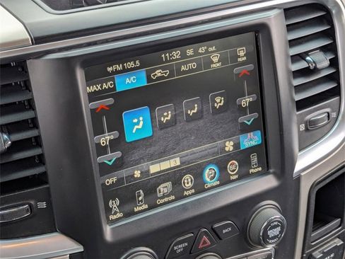 Used 2017 RAM 1500 Classic SLT w/ SLT Plus D￩cor Group image 20