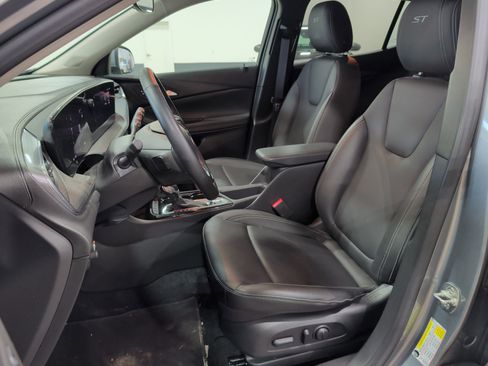 Used 2024 Buick Encore GX Sport Touring w/ Experience Buick Package image 6