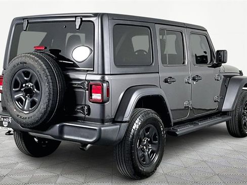 Used 2025 Jeep Wrangler Sport image 6