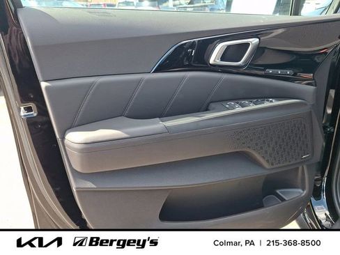 New 2026 Kia Carnival SX Prestige FWD image 11