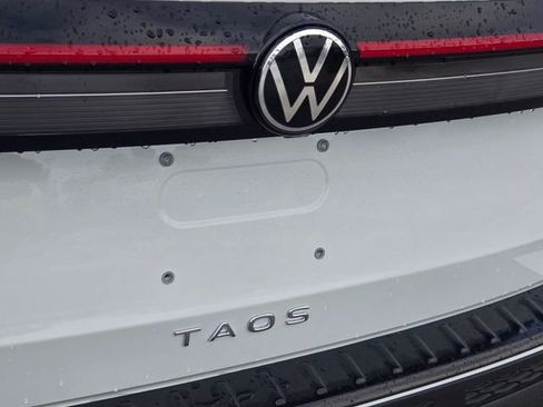 New 2026 Volkswagen Taos S FWD image 9