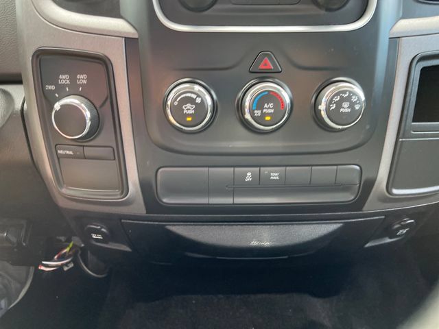 Used 2017 RAM 2500 Tradesman w/ Chrome Appearance Group AWD/4WD image 30