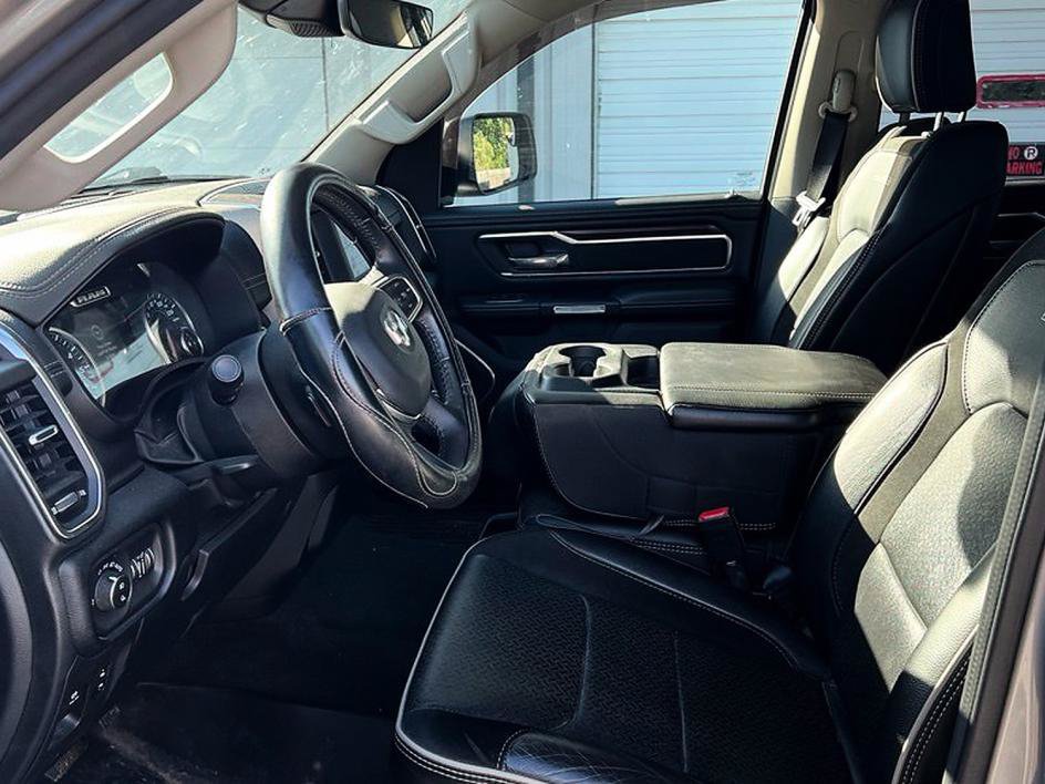 Used 2022 RAM 1500 Laramie AWD/4WD image 10