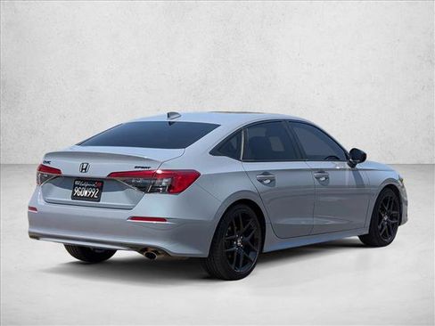 Used 2023 Honda Civic Sport image 5