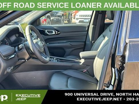 Used 2025 Jeep Compass Limited w/ Sun & Sound Group AWD/4WD image 10
