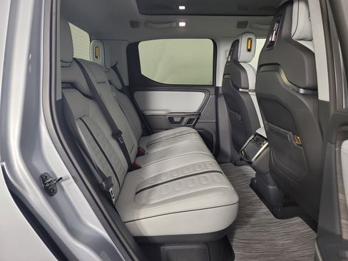 Used 2023 Rivian R1T Adventure image 22