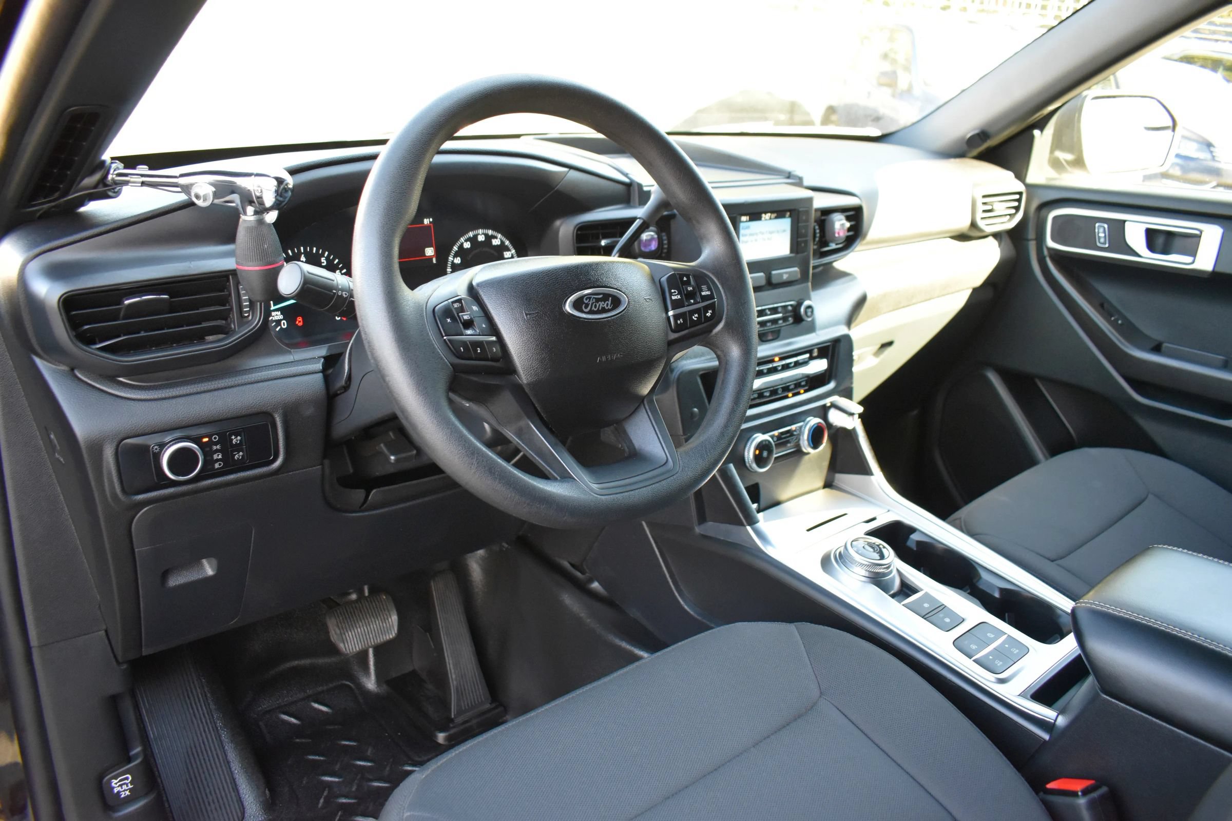 Used 2023 Ford Explorer 4WD Police Interceptor w/ Ready For The Road Package image 3