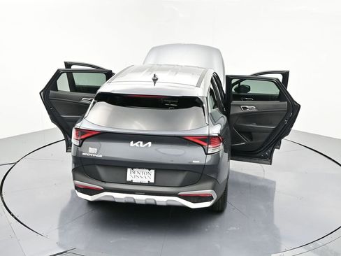 Used 2023 Kia Sportage LX image 24