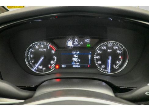 Certified 2022 Cadillac XT5 Premium Luxury image 37